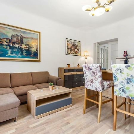 Apartman Villa Carolina Rijeka Exterior photo