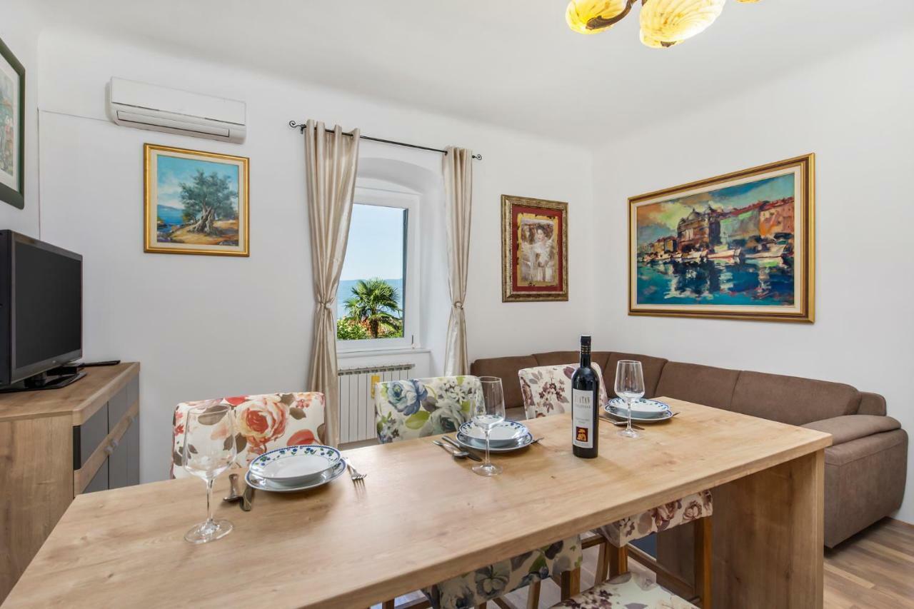 Apartman Villa Carolina Rijeka Exterior photo
